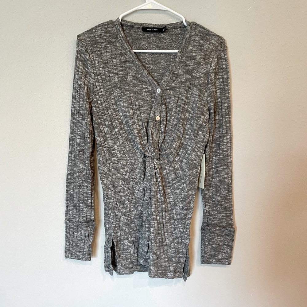 NWT Doe and Rae Heather Gray Ribbed Top - Picture 2 of 7